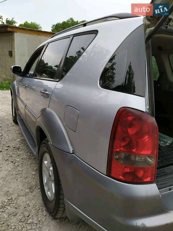Внедорожник / Кроссовер SsangYong Rexton 2006 в Одессе фото 13 Внедорожник / Кроссовер SsangYong Rexton 2006 в Одессе