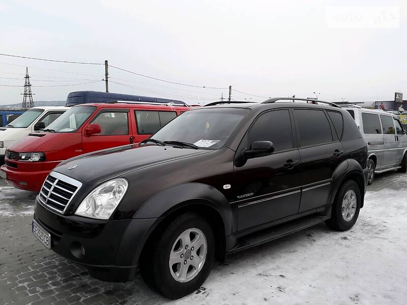 Внедорожник / Кроссовер SsangYong Rexton 2008 в Черновцах