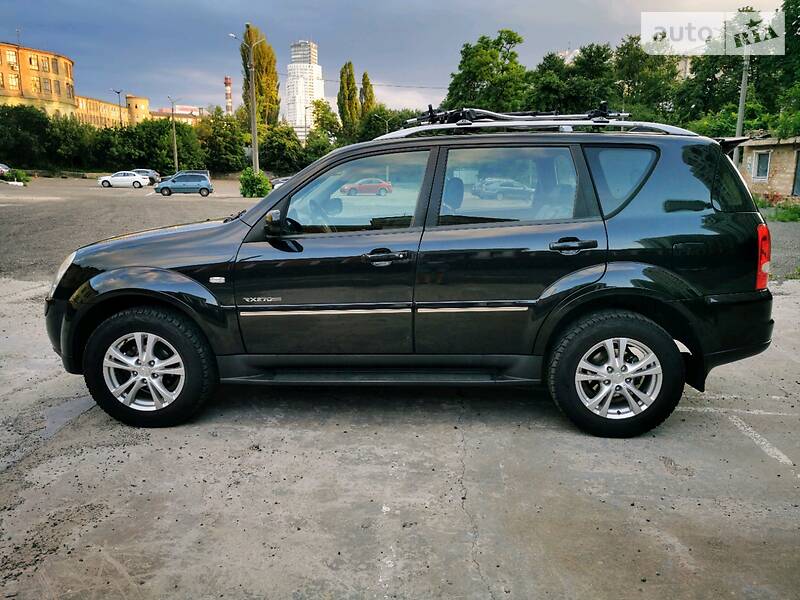 Позашляховик / Кросовер SsangYong Rexton 2011 в Києві