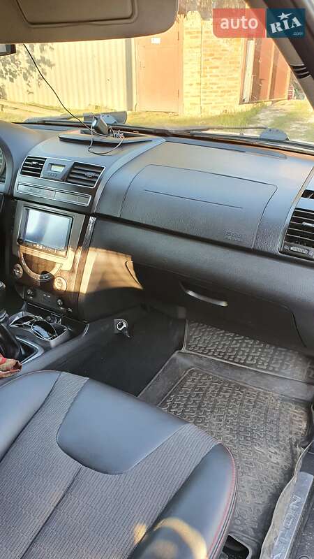 Внедорожник / Кроссовер SsangYong Rexton 2013 в Харькове