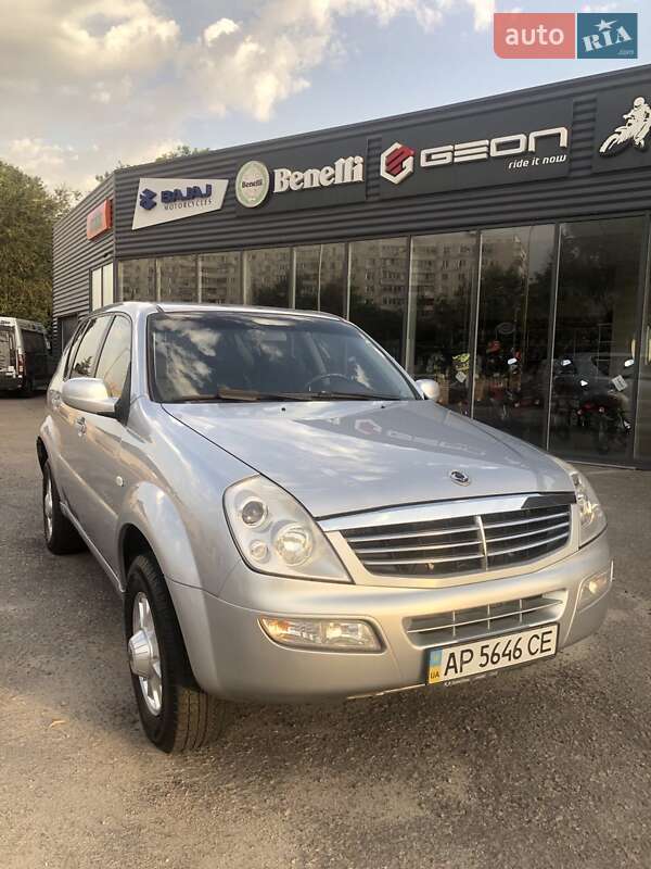 Внедорожник / Кроссовер SsangYong Rexton 2006 в Запорожье