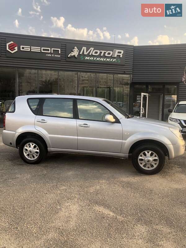 Внедорожник / Кроссовер SsangYong Rexton 2006 в Запорожье