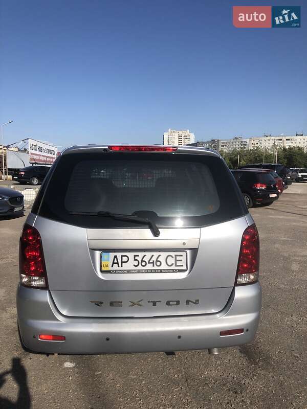 Внедорожник / Кроссовер SsangYong Rexton 2006 в Запорожье