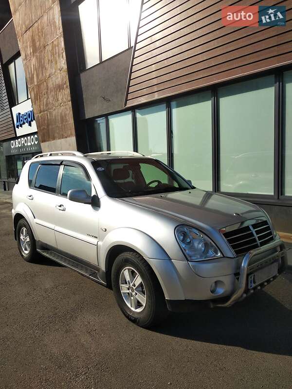 Позашляховик / Кросовер SsangYong Rexton 2012 в Києві