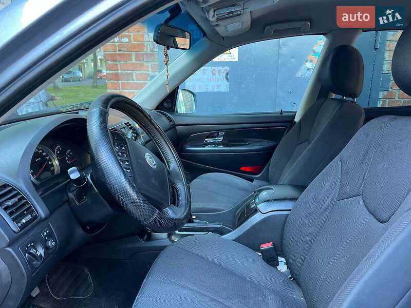 Внедорожник / Кроссовер SsangYong Rexton 2013 в Львове