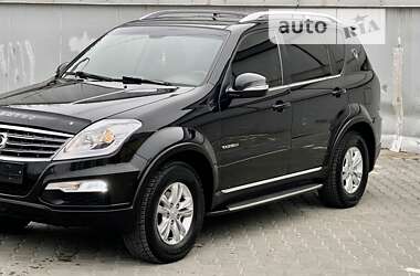 Позашляховик / Кросовер SsangYong Rexton 2014 в 