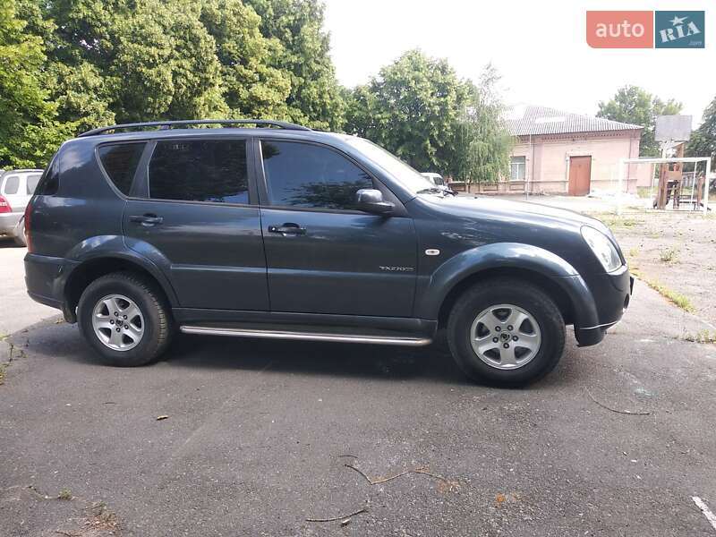 Внедорожник / Кроссовер SsangYong Rexton 2007 в Днепре