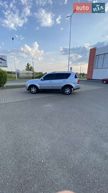 Внедорожник / Кроссовер SsangYong Rexton 2009 в Виноградове