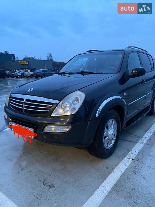 Внедорожник / Кроссовер SsangYong Rexton 2004 в Киеве