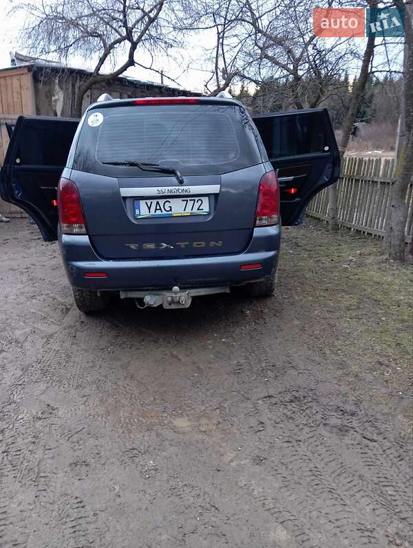 Внедорожник / Кроссовер SsangYong Rexton 2005 в Черновцах фото 16 Внедорожник / Кроссовер SsangYong Rexton 2005 в Черновцах