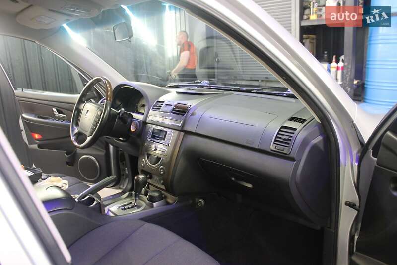 Внедорожник / Кроссовер SsangYong Rexton 2014 в Киеве