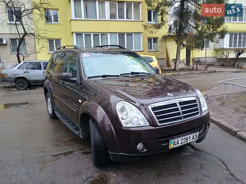 Позашляховик / Кросовер SsangYong Rexton 2008 в Києві