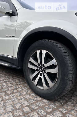 Внедорожник / Кроссовер SsangYong Rexton 2013 в Днепре