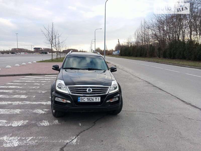 Внедорожник / Кроссовер SsangYong Rexton 2015 в Львове