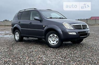 Внедорожник / Кроссовер SsangYong Rexton 2004 в Сарнах