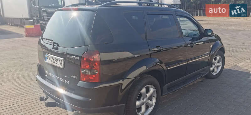 Внедорожник / Кроссовер SsangYong Rexton 2008 в Киеве