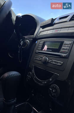 Позашляховик / Кросовер SsangYong Rexton 2013 в 