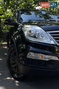 Позашляховик / Кросовер SsangYong Rexton 2013 в 