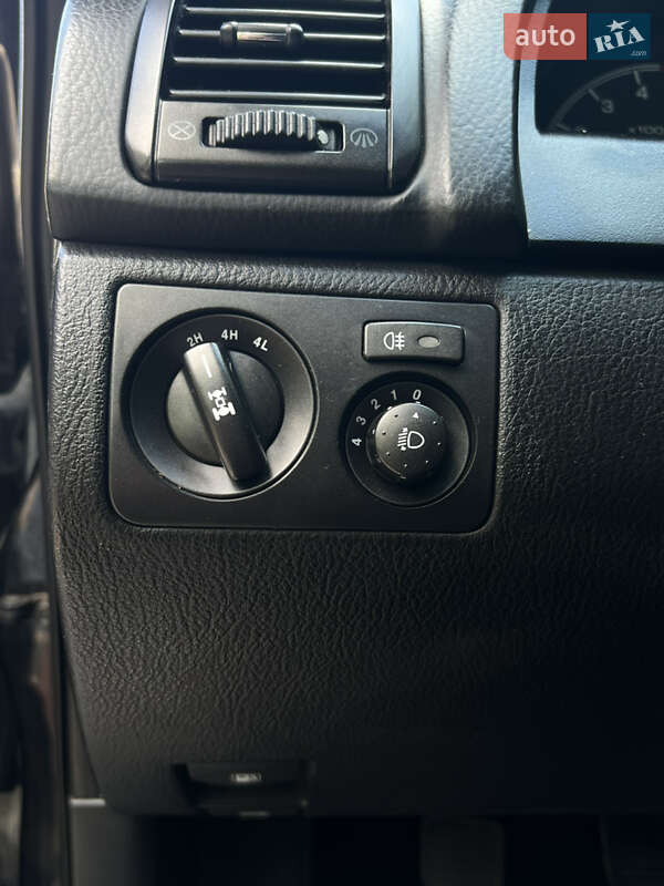 Позашляховик / Кросовер SsangYong Rexton 2013 в Умані фото 54 Позашляховик / Кросовер SsangYong Rexton 2013 в Умані