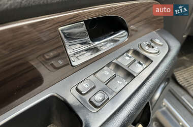 Позашляховик / Кросовер SsangYong Rexton 2011 в 