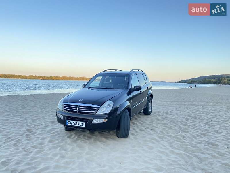 Внедорожник / Кроссовер SsangYong Rexton 2005 в Каневе