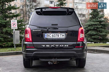 Позашляховик / Кросовер SsangYong Rexton 2015 в Львові