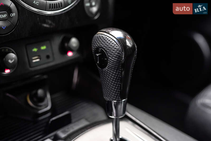 Внедорожник / Кроссовер SsangYong Rexton 2015 в Львове