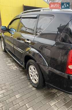 Позашляховик / Кросовер SsangYong Rexton 2008 в 