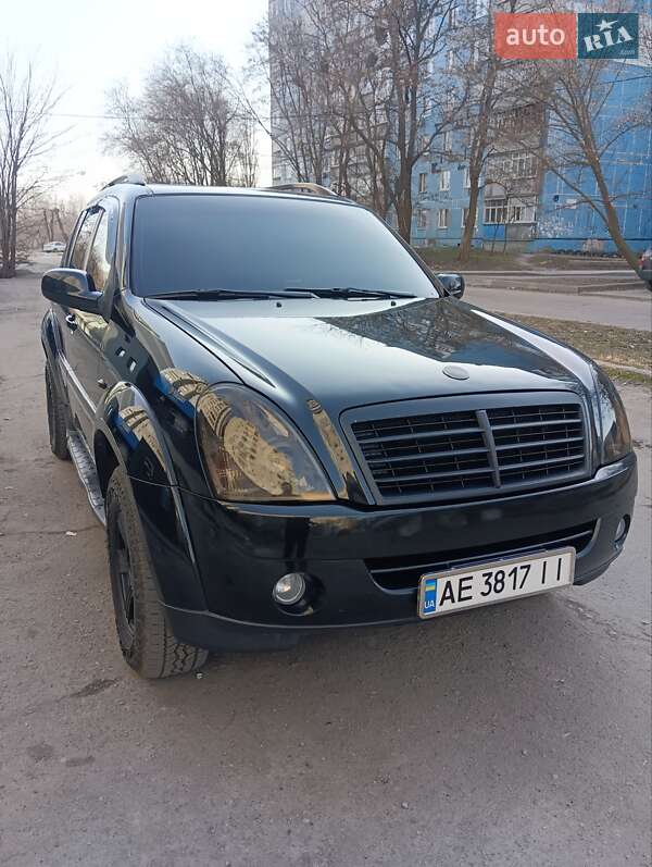 Внедорожник / Кроссовер SsangYong Rexton 2009 в Новомосковске