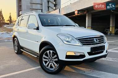 Внедорожник / Кроссовер SsangYong Rexton 2014 в Киеве