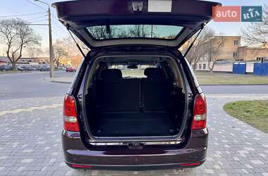 Позашляховик / Кросовер SsangYong Rexton 2012 в 