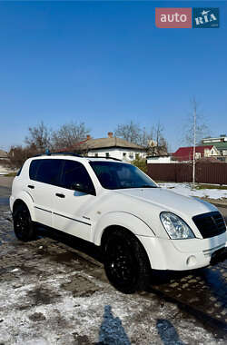 Позашляховик / Кросовер SsangYong Rexton 2008 в 