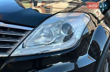 Внедорожник / Кроссовер SsangYong Rexton 2013 в 