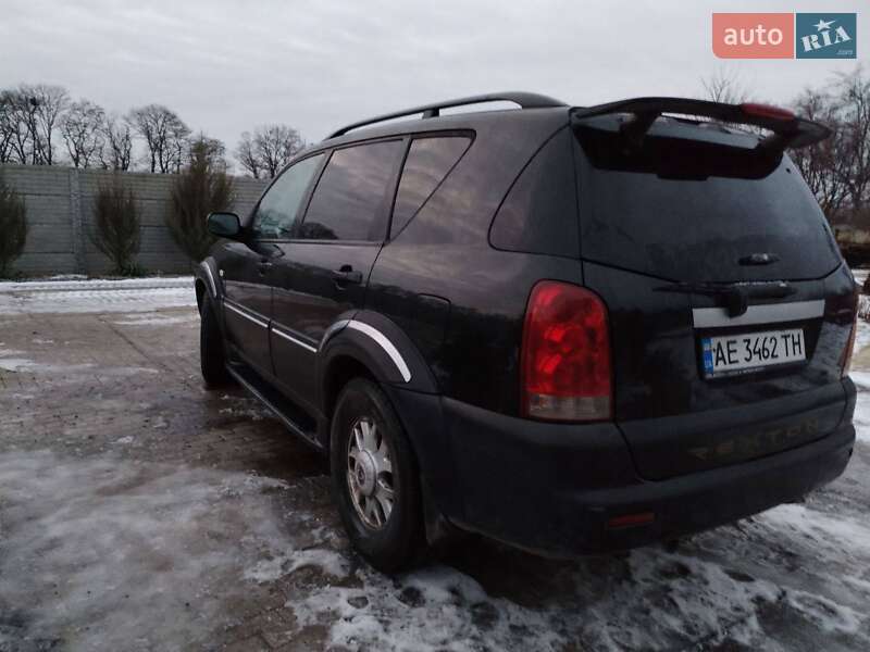 Позашляховик / Кросовер SsangYong Rexton 2005 в Дніпрі
