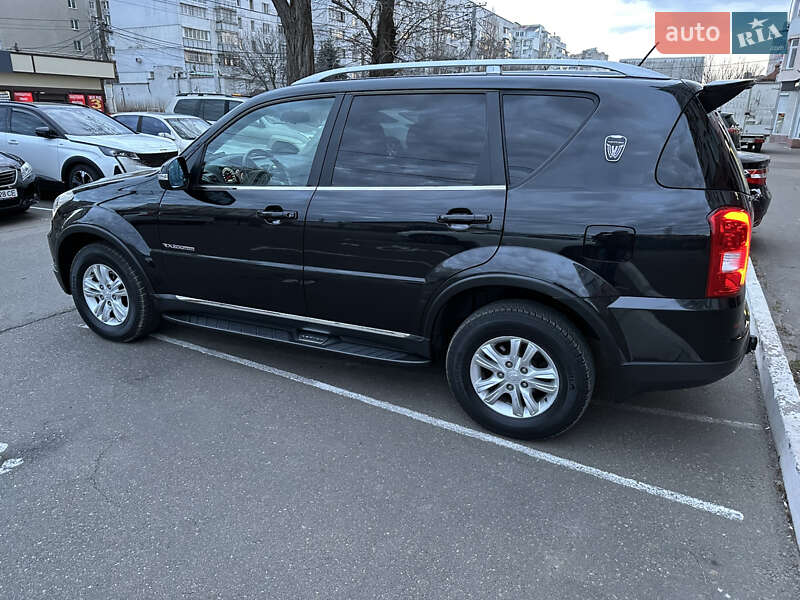 Позашляховик / Кросовер SsangYong Rexton 2014 в 
