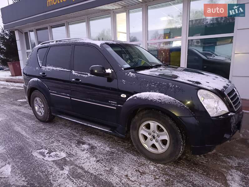 Внедорожник / Кроссовер SsangYong Rexton 2006 в 