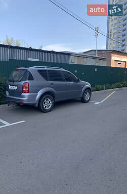 Внедорожник / Кроссовер SsangYong Rexton 2012 в 