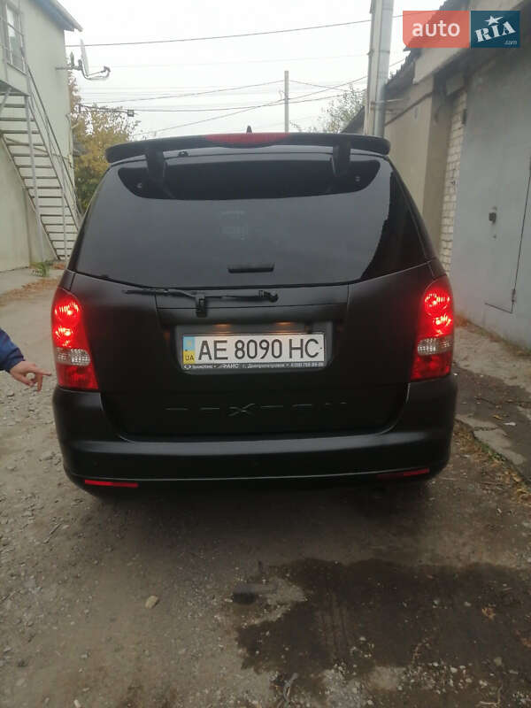 Позашляховик / Кросовер SsangYong Rexton 2010 в Запоріжжі