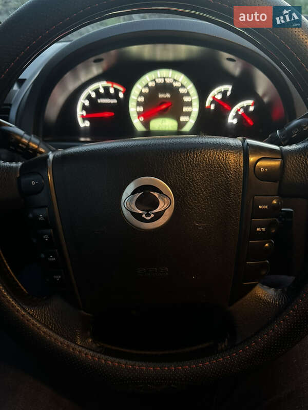 Позашляховик / Кросовер SsangYong Rexton 2010 в Запоріжжі