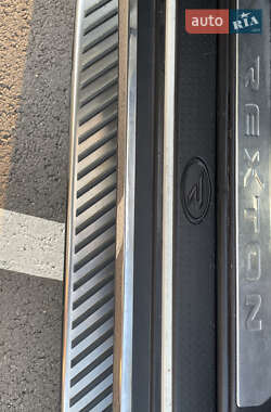 Позашляховик / Кросовер SsangYong Rexton 2012 в 