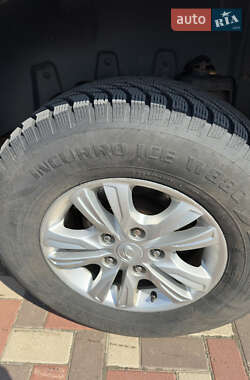 Позашляховик / Кросовер SsangYong Rexton 2013 в 