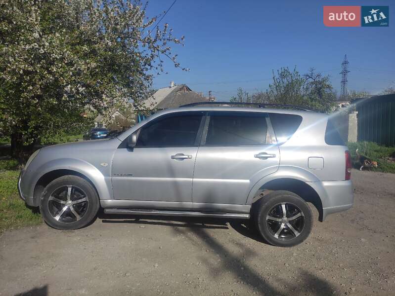 Внедорожник / Кроссовер SsangYong Rexton 2007 в Днепре