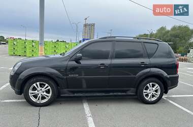 Позашляховик / Кросовер SsangYong Rexton 2011 в 