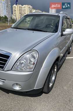 Позашляховик / Кросовер SsangYong Rexton 2011 в 