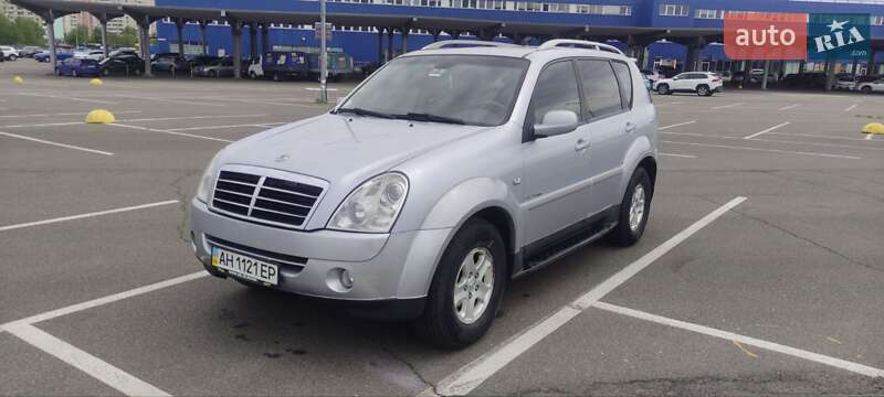 Внедорожник / Кроссовер SsangYong Rexton 2009 в Киеве фото 3 Внедорожник / Кроссовер SsangYong Rexton 2009 в Киеве