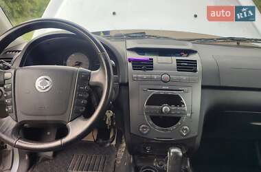 Позашляховик / Кросовер SsangYong Rexton 2010 в 