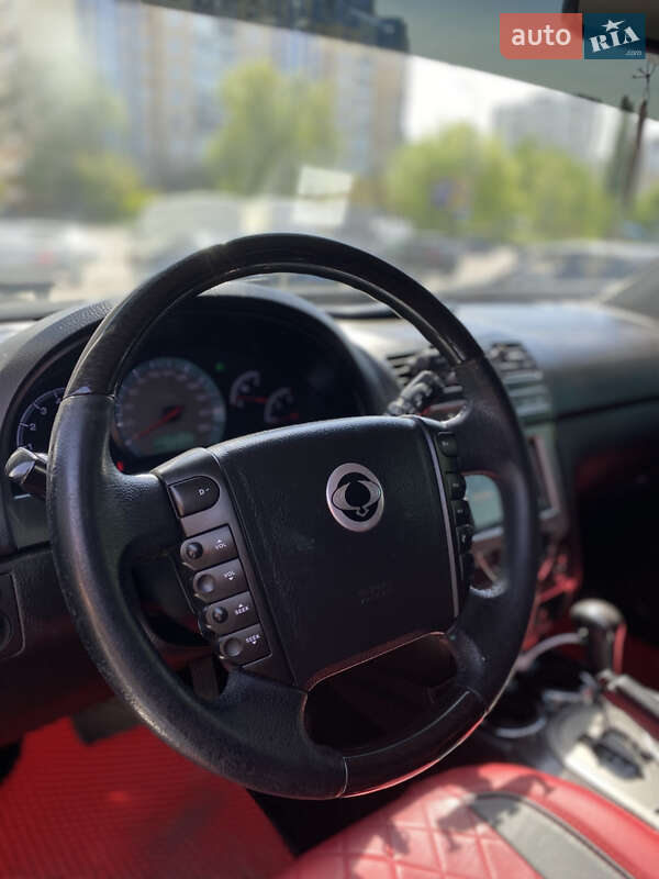 Внедорожник / Кроссовер SsangYong Rexton 2012 в Киеве