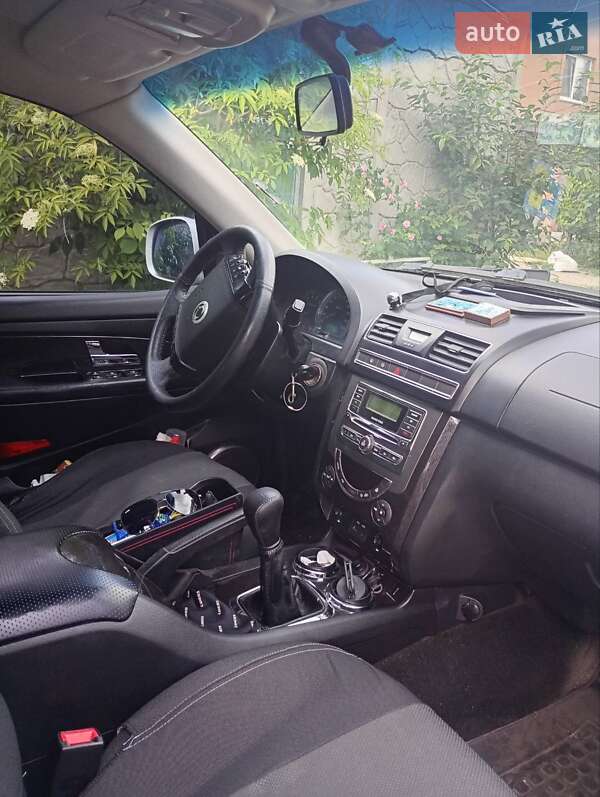 Внедорожник / Кроссовер SsangYong Rexton 2012 в Киеве фото 3 Внедорожник / Кроссовер SsangYong Rexton 2012 в Киеве