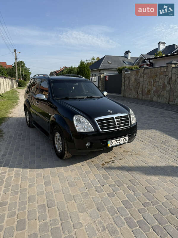 Внедорожник / Кроссовер SsangYong Rexton 2009 в Львове