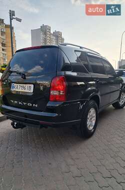 Внедорожник / Кроссовер SsangYong Rexton 2007 в 